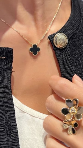 گردنبند ونکلیف